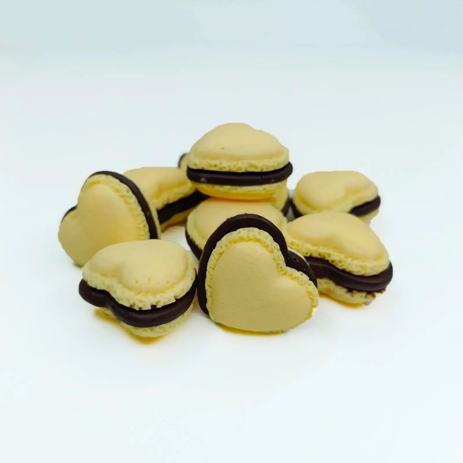 Artificial Heart Macrons (Multiple Colors) 10-Piece Packet TPR120