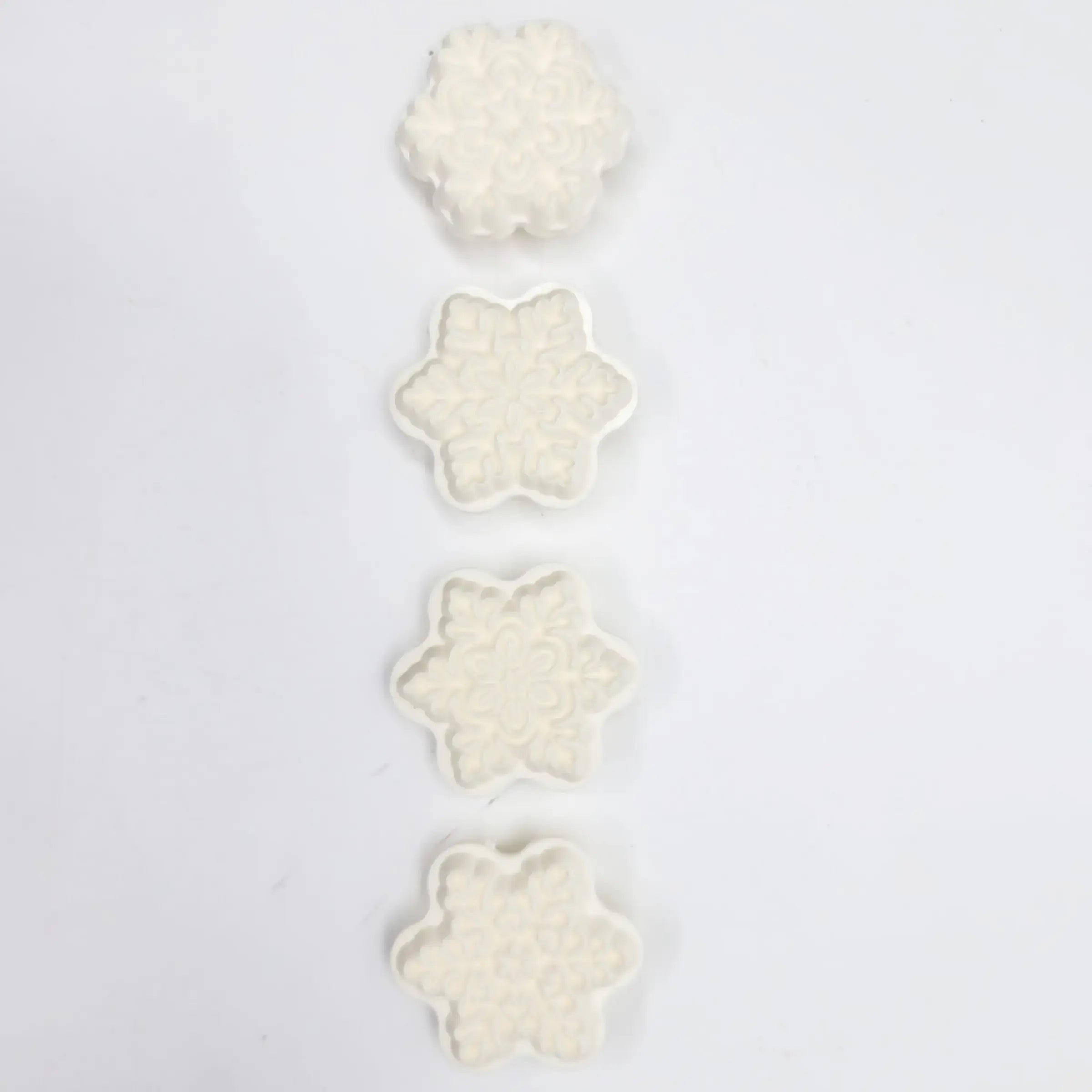 4-in-1 Snowflake Fondant & Cookie Cutter Set – Winter Baking Tools | CT147