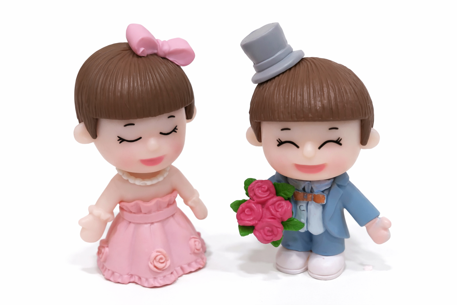Cute Wedding Couple Cake Topper Figurines – Bride & Groom Set | MTRC325A