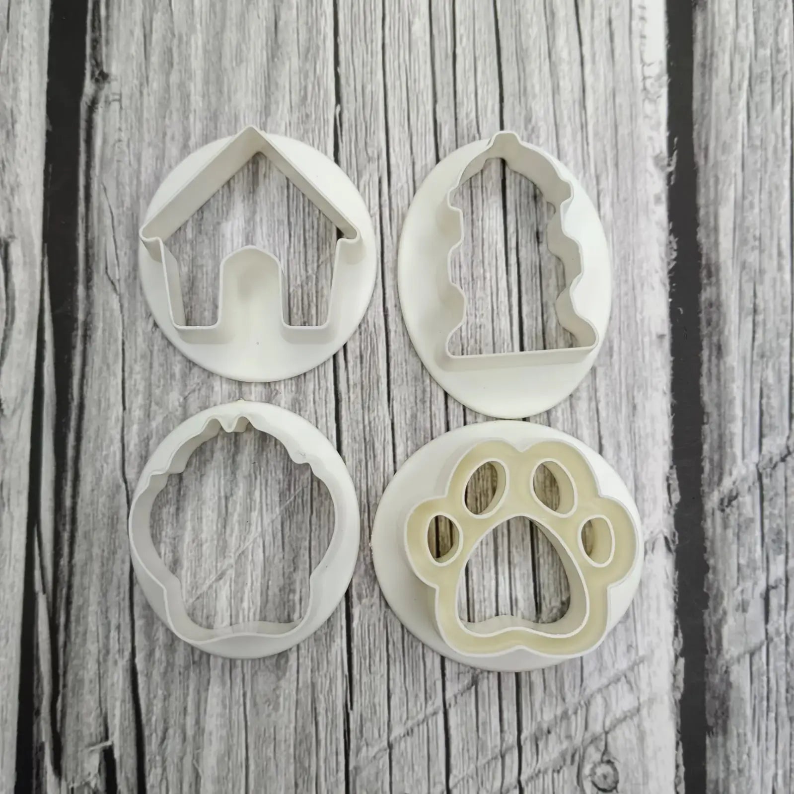 Doggy Paw & house cookie cutter 4 pcs set  CT136