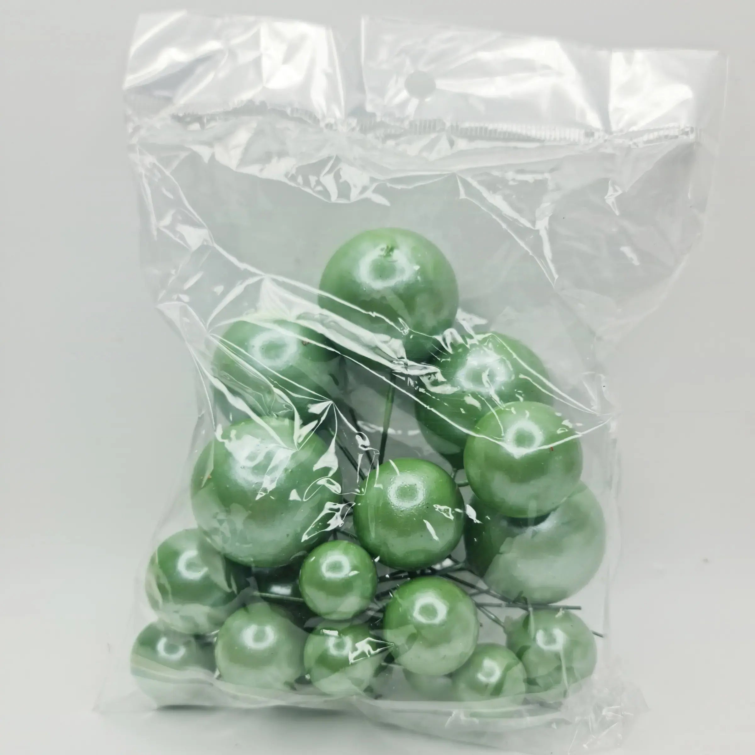 Metallic Faux Ball TPR157