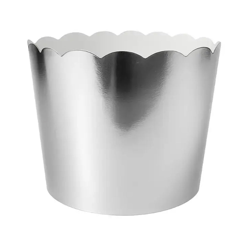 Glossy Silver Metallic Cupcake Wrapper with Elegant Scalloped Edge – Premium Foil Baking Cup Liner for Wedding, Birthday & Party Cupcakes – Food-Grade Disposable Cup Holder – Pack of 10
