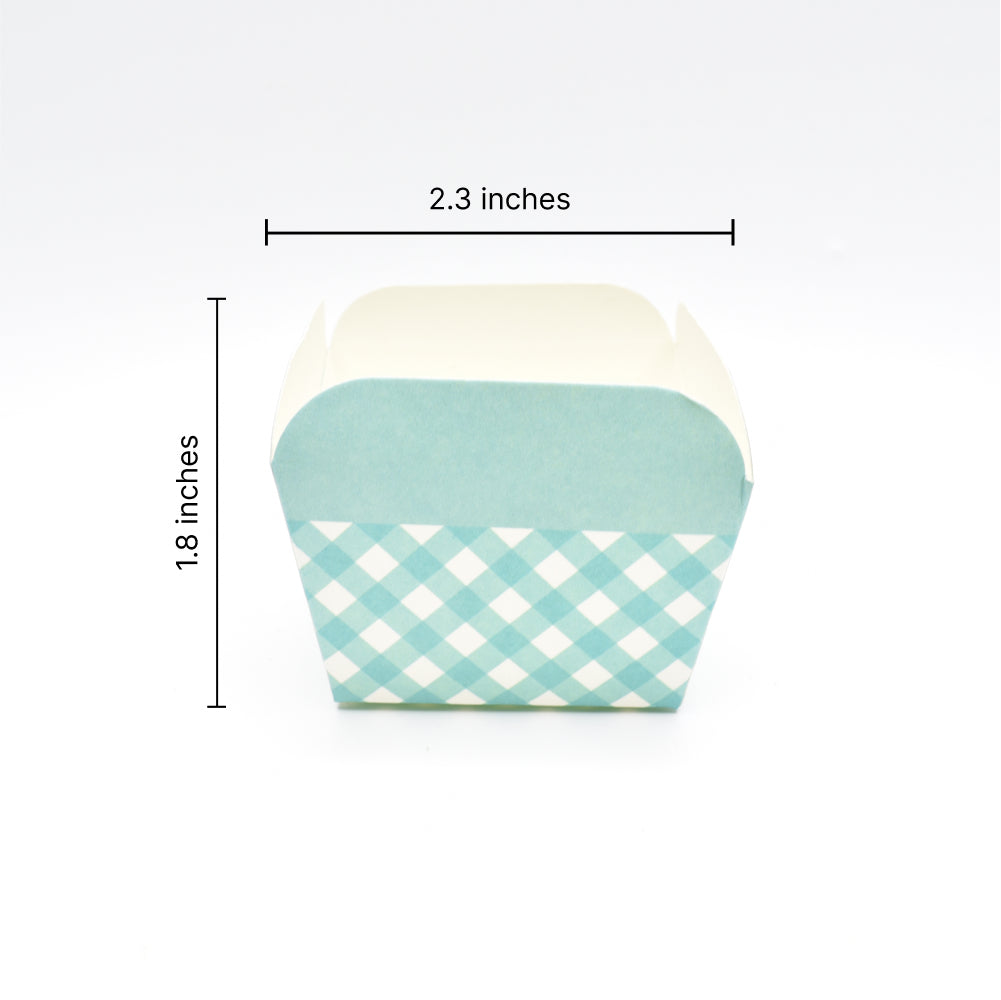 Measurements of Small Cyan Checks Pattern Paper Muffin Cups – 100-Piece Pack on a white background.