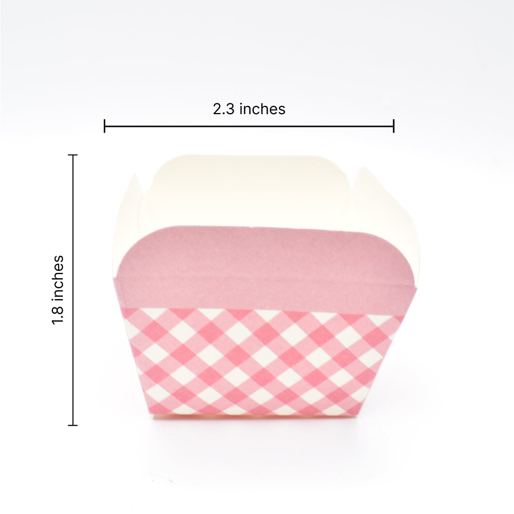Measurements of Small Pink Checks Pattern Paper Muffin Cups – 100-Piece Pack on a white background.